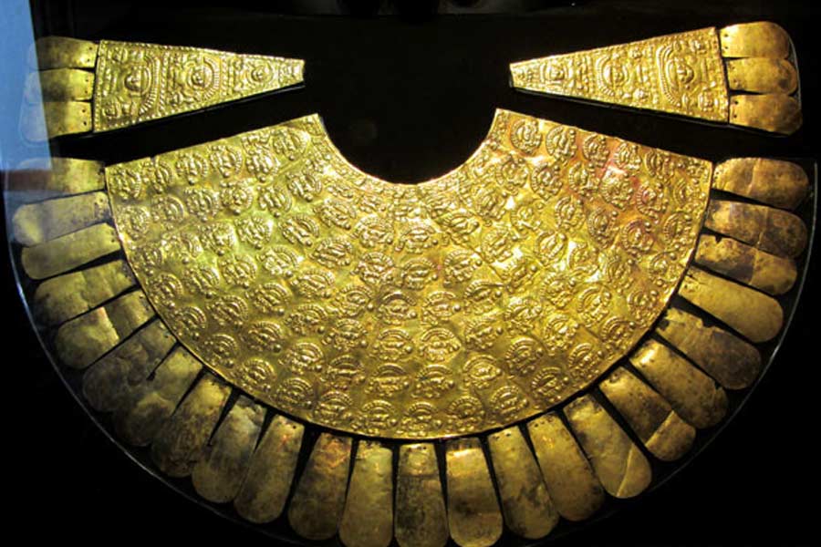 পিজ়ারোর সৈন্যসংখ্যা ছিল প্রচুর। যুদ্ধে কোনও ভাবেই তাঁকে টেক্কা দেওয়া সম্ভব ছিল না আতাহুয়ালপার পক্ষে। তাই পিজ়ারোর সঙ্গে একটি চুক্তি স্বাক্ষর করার সিদ্ধান্ত নেন তিনি।