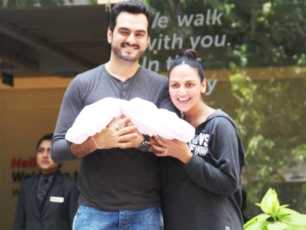 সন্দেহের সূত্রপাত্র গত বছরের মাঝামাঝি সময় থেকে। বলা ভাল, ‘গদর ২’-এর সাকসেস পার্টির সময় থেকে। 