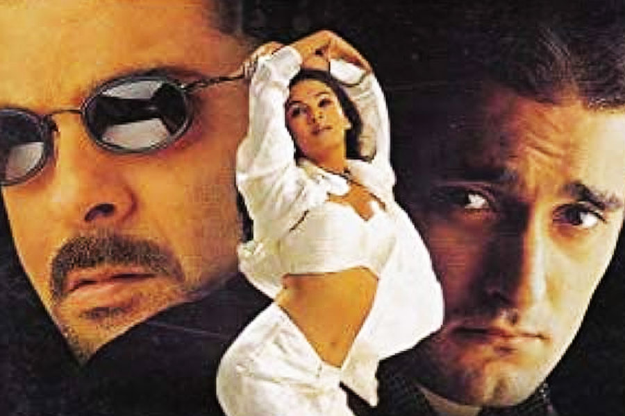 ১৯৯৯ সালে সুভাষ ঘাইয়ের পরিচালনায় প্রেক্ষাগৃহে মুক্তি পায় ‘তাল’ ছবিটি। এই ছবিতে মুখ্যচরিত্রে অভিনয় করেন ঐশ্বর্যা রাই বচ্চন, অনিল কপূর এবং অক্ষয় খন্না। মুক্তির পর ছবিটির পাশাপাশি ছবির গানগুলিও হিট হয়।