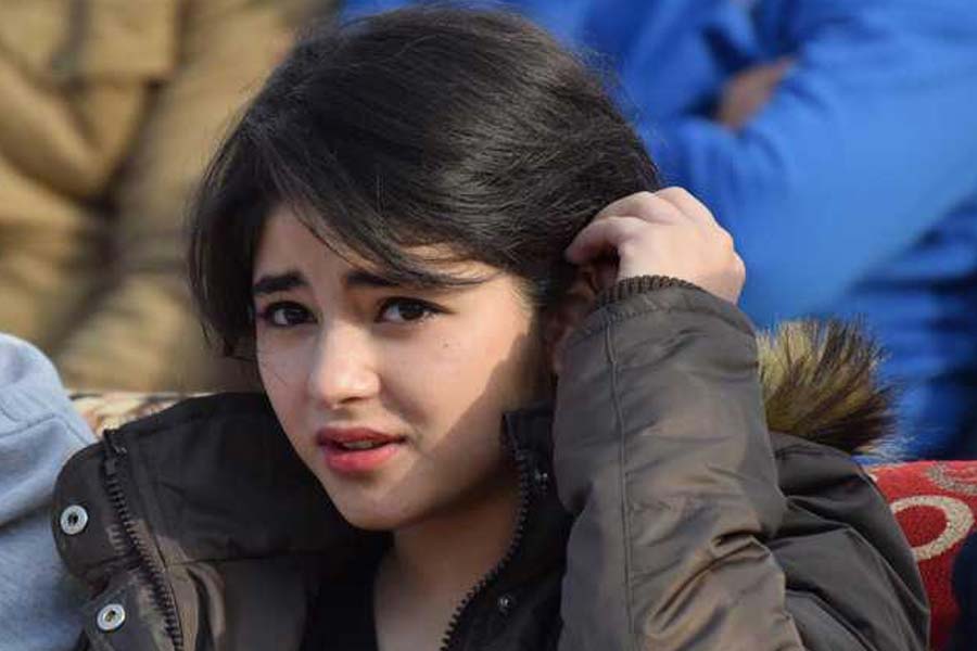 ‘সিক্রেট সুপারস্টার’ ছবিতে মুখ্যচরিত্রে অভিনয় করেন জ়াইরা। এই ছবিতেও আমিরের সঙ্গে অভিনয় করেন তিনি। 