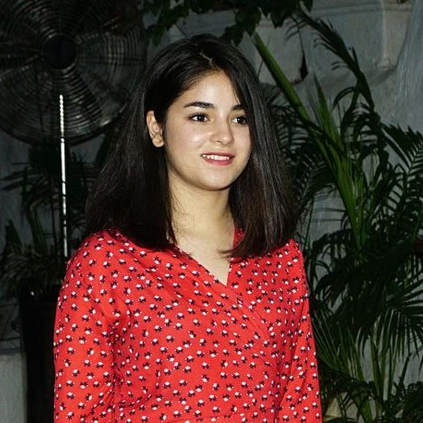 ২০১৯ সালের ৩০ জুন সমাজমাধ্যমে পোস্ট করে জ়াইরা লিখেছিলেন, ‘‘আমি নিজেকে সম্পূর্ণ রূপে ঈশ্বরের কাছে সমর্পণ করতে চাই। তাই অভিনয়জগৎ থেকে সরে আসার সিদ্ধান্ত নিয়েছি।’’