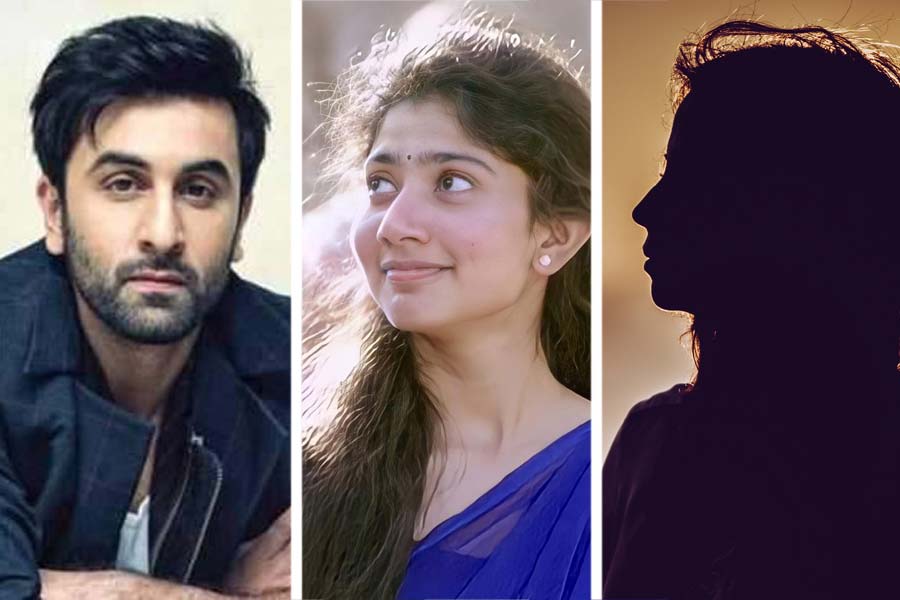 দীর্ঘ দিন ধরে চর্চায় রয়েছে নীতেশ তিওয়ারির ‘রামায়ণ’। মহাকাব্য রামায়ণ অবলম্বনেই তৈরি হতে চলেছে এই ছবি।