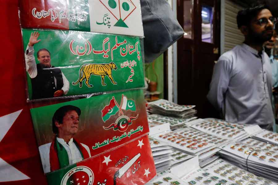 পাকিস্তানের কেন্দ্রীয় আইনসভায় মোট আসনসংখ্যা ৩৩৬টি। এই ৩৩৬টি আসনের মধ্যে ২৬৬টি আসনে প্রার্থীরা নির্বাচিত হবেন সরাসরি জনগণের ভোটের মাধ্যমে। বাকি ৭০টি আসন সংরক্ষিত রয়েছে। উল্লেখ্য, ভারতের সংসদের নিম্নকক্ষ লোকসভায় ৫৪৩টি আসনে প্রার্থী নির্বাচিত হন। 