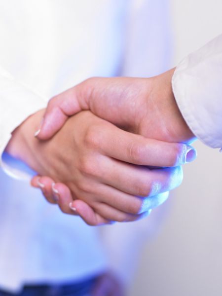 The way you shake hands will tell you about your health dgtl
