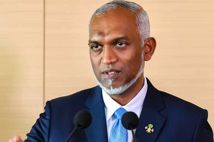 IMF warns Maldives on foreign debt crisis after borrowings from China