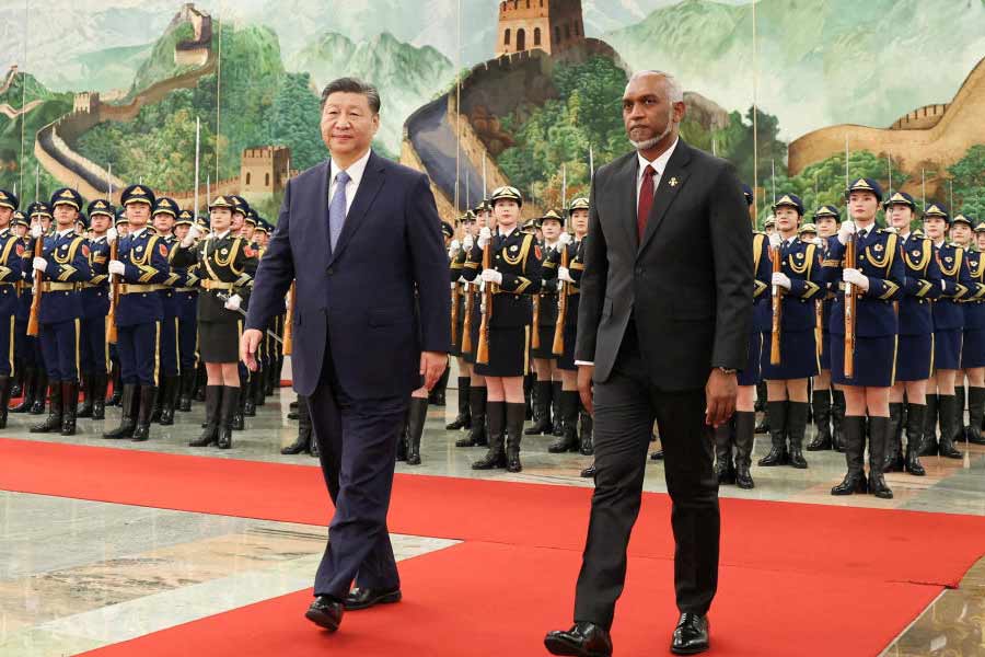 IMF warns Maldives on foreign debt crisis after borrowings from China