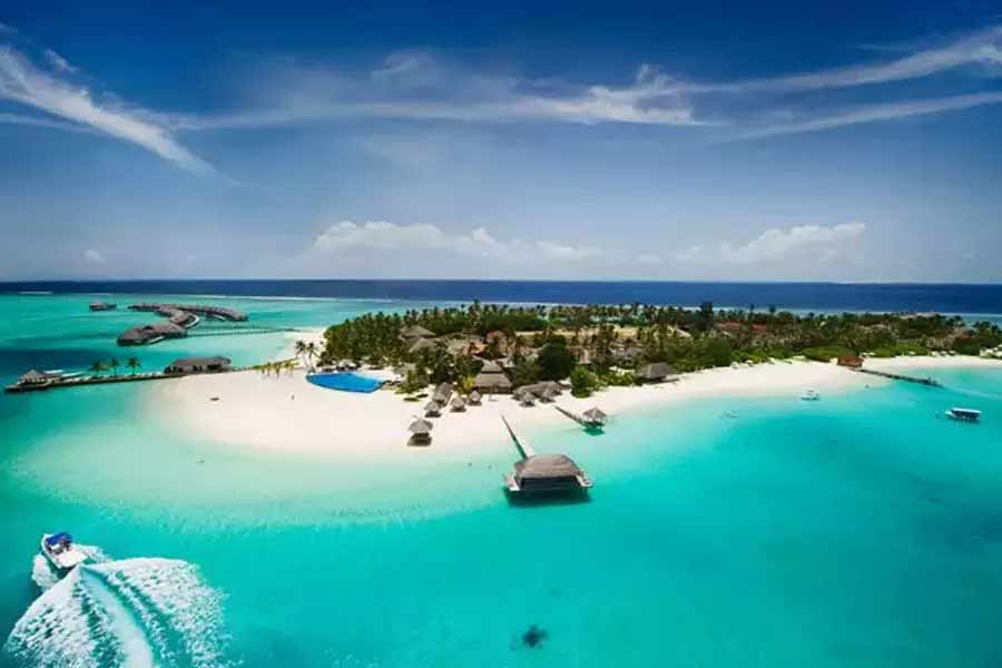 IMF warns Maldives on foreign debt crisis after borrowings from China