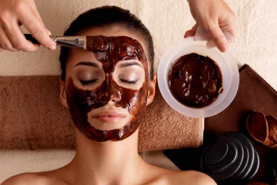 How to incorporate chocolate in your daily skin care routine