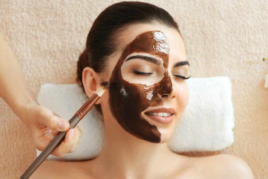 How to incorporate chocolate in your daily skin care routine