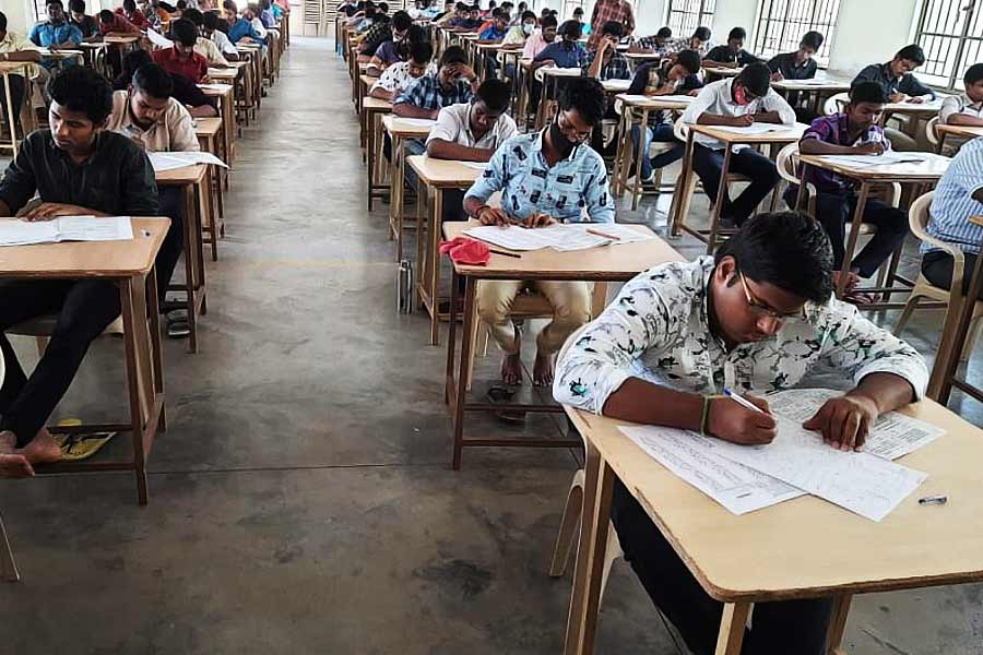 All you need to know about Patwatoli, IIT Village of India