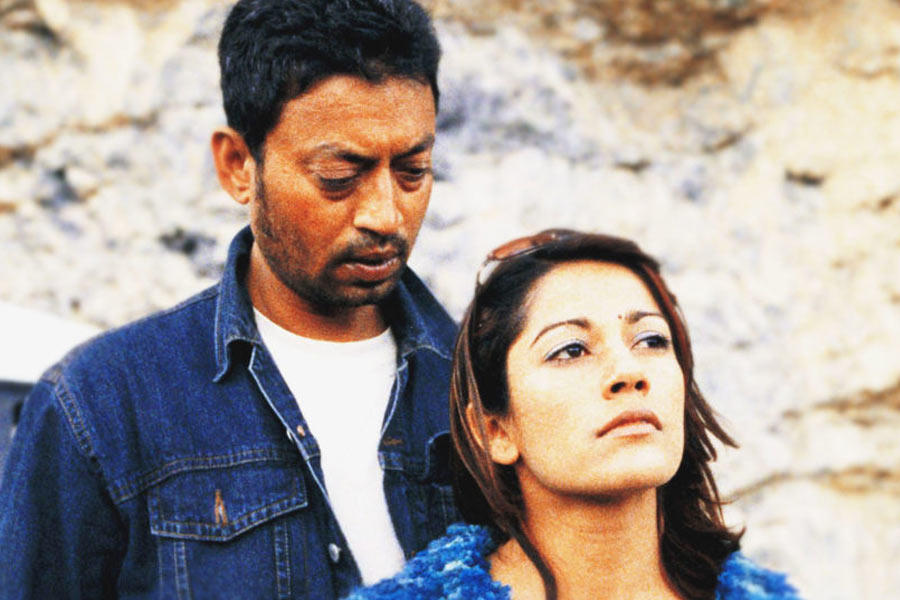 ২০০৩ সালে মুক্তিপ্রাপ্ত ‘রোড টু লাদাখ’ ছবিতে অভিনয় করেন ইরফান খান। অশ্বিন কুমার পরিচালিত এই ছবিতে অভিনয় করতে কোনও পারিশ্রমিক নেননি ইরফান।