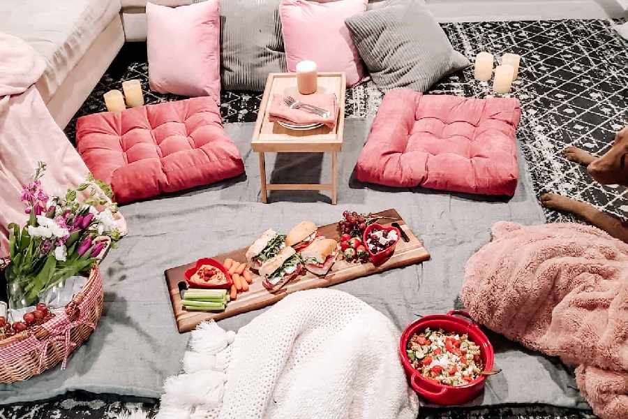 Romantic design ideas for a cozy date night at home