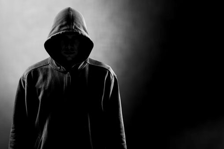 এক পুলিশ আধিকারিকের কথায়, নাফিস এবং তাঁর ভাই একই ভাবে প্রতারণা করেন। ২০২১ সালের জুলাই মাসে নাফিসের ভাই রাশিদ সন্ন্যাসী বেশে এক পরিবারের কাছ থেকে লক্ষাধিক টাকা প্রতারণা করেছিলেন। সার্কল অফিসার অজয়কুমার সিংহ জানান, রতিপাল সিংহের অভিযোগের ভিত্তিতে তদন্ত চলছে। যদিও এই ঘটনায় এখনও পর্যন্ত কাউকে গ্রেফতার করা হয়নি।