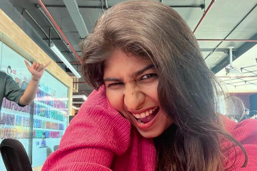 আলিয়াকে নকল করার ভিডিয়োর মাধ্যমে রাতারাতি প্রচার পাওয়ার পর মাঝেমধ্যেই অভিনেত্রীকে নকল করতে দেখা যেত চাঁদনিকে। অন্যান্য বলি তারকাকেও নকল করতে শুরু করেন তিনি।