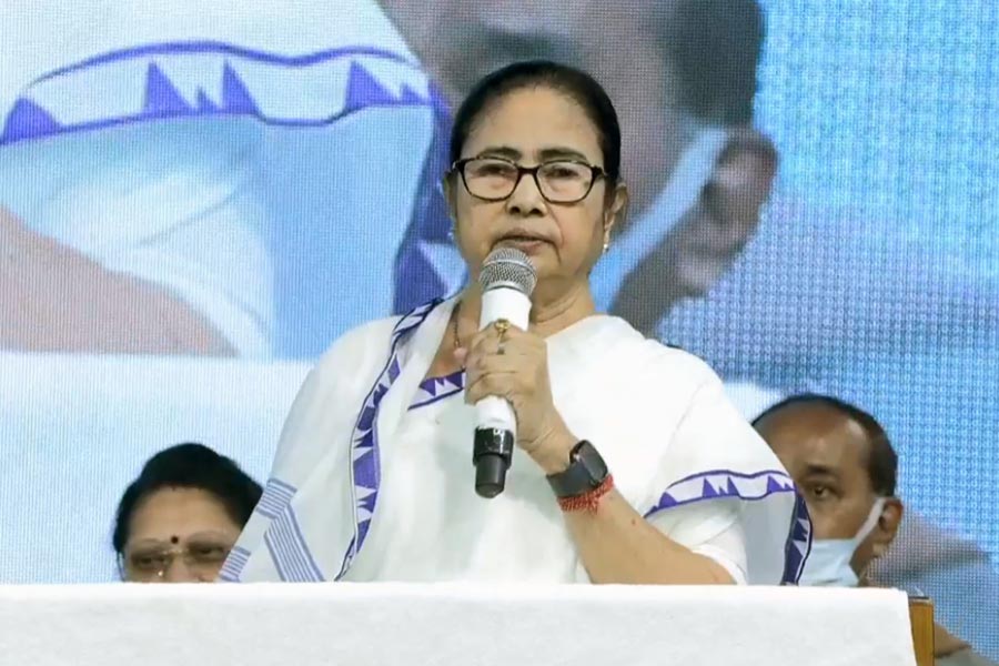 Mamata Banerjee inaugurated the new building of Modern School in Bhabanipur