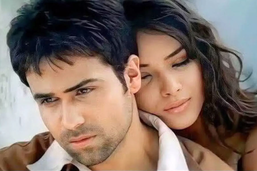 জন আব্রাহমের বিপরীতে ‘পাপ’ ছবিতে জুটি বেঁধেছিলেন উদিতা। কিন্তু ছবিটি বক্স অফিসে ভাল ব্যবসা করতে ব্যর্থ হয়। ‘পাপ’ মুক্তির দু’বছর পর প্রেক্ষাগৃহে মুক্তি পায় ‘জ়েহর’। ২০০৫ সালে মুক্তিপ্রাপ্ত এই ছবির প্রযোজনার দায়িত্বে ছিলেন মহেশ ভট্ট।