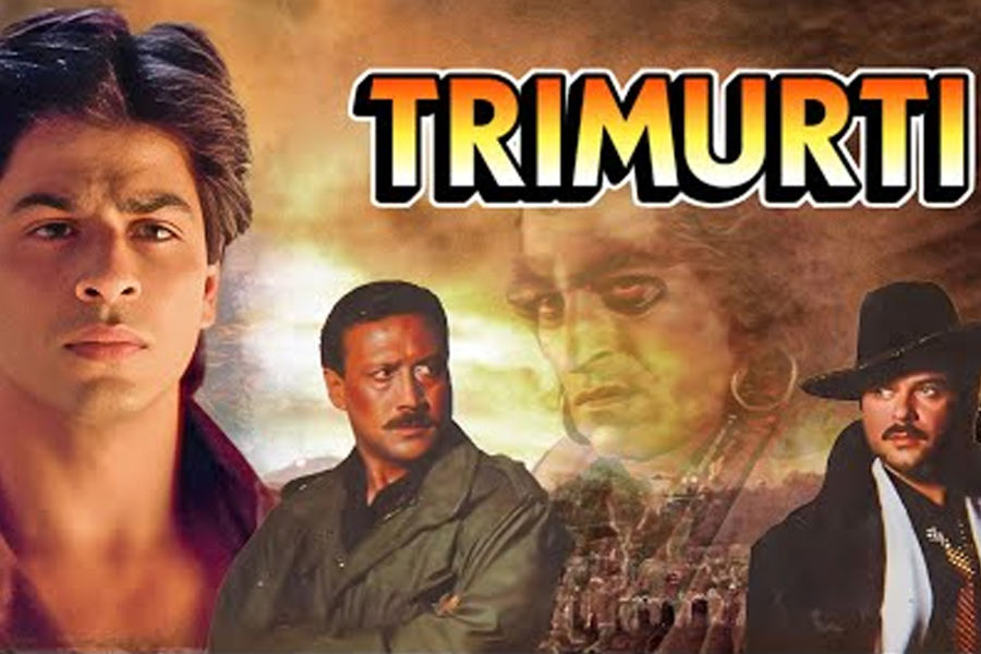বলিপাড়া সূত্রে খবর, মুক্তির দিন বিপুল ব্যবসা করেছিল ‘ত্রিমূর্তি’। প্রথম কোনও ভারতীয় ছবি যা মুক্তির প্রথম দিনেই এক কোটি টাকার ব্যবসা করে ফেলে।