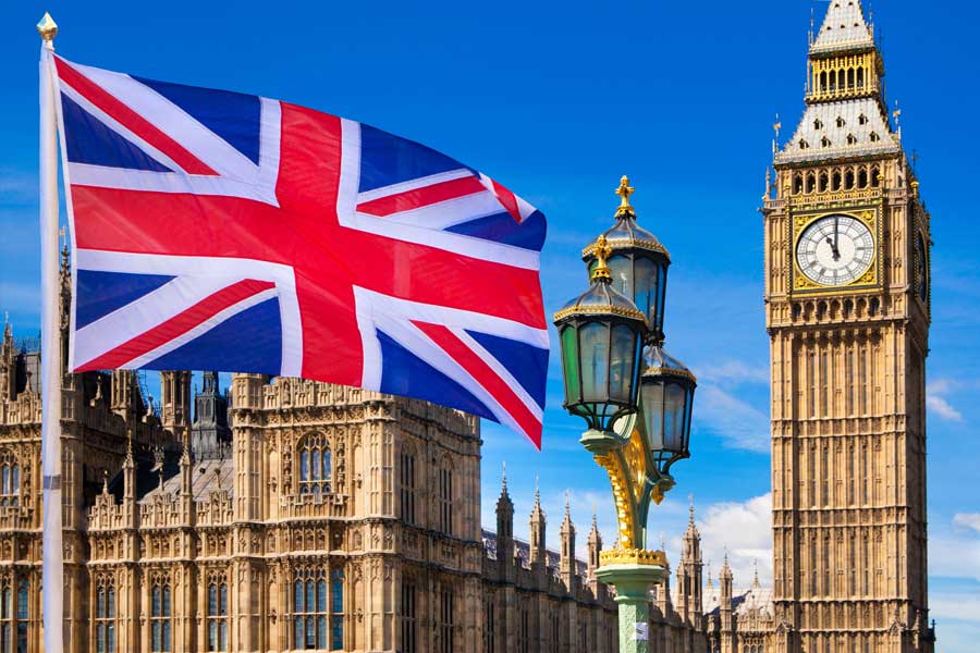 ১৯৭৩ সালে ‘ইউরোপীয় ইকোনমিক কমিউনিটি’-তে যোগ দিয়েছিল ব্রিটেন। যা ১৯৯২ সালে ইউরোপীয় ইউনিয়ন (ইইউ)-এর চেহারা নেয়। ২০২০ সালে সেই জোট থেকেই বেরিয়ে যান ব্রিটিশরা।