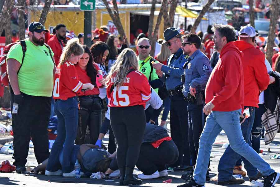 1 death in Mass Shooting at US Super Bowl Parade