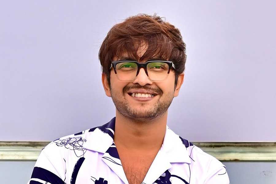 A candid chat with Bengali director-actor Sourav Chakraborty before the release of his new web series Chemistry Mashi