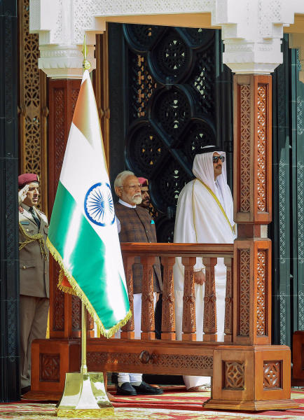 দুই রাষ্ট্রনেতা আঞ্চলিক শান্তি ও স্থিতিশীলতা বজায় রাখার উপর গুরুত্ব দিয়েছেন। দোহার আমিরি দিওয়ানে মোদীর সম্মানে বিশেষ নৈশভোজেরও আয়োজন করেছিলেন থানি। 