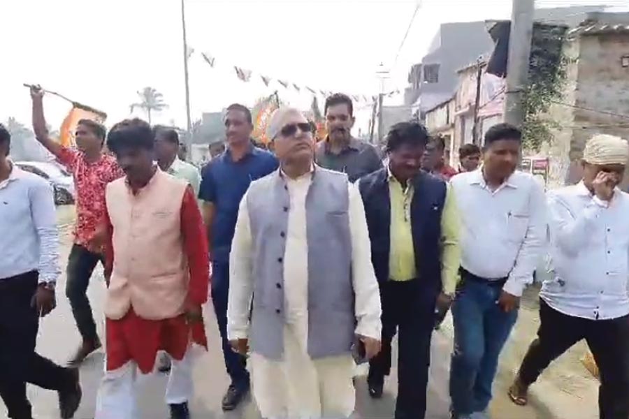 ন্যাজাট থানা এলাকায় দিলীপ ঘোষ।