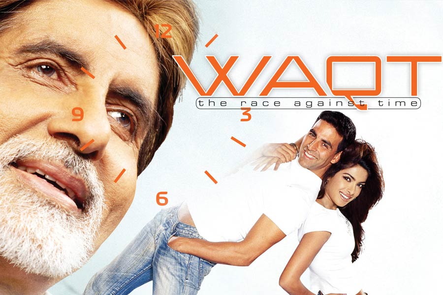 রানি প্রস্তাব ফিরিয়ে দিলে প্রিয়ঙ্কা চোপড়াকে মুখ্যচরিত্রে ‘ওয়াক্ত: দ্য রেস এগেনস্ট টাইম’ ছবিতে অভিনয়ের সুযোগ দেওয়া হয়। তার পর অক্ষয়ের সঙ্গে জুটি বেঁধে অভিনয় করতে দেখা যায় প্রিয়ঙ্কাকে।