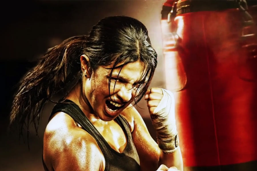 ‘মেরি কম’ ছবিতে প্রযোজকের আসনে থেকে তিনি ভেবেছিলেন, বড় পর্দায় মেরি কমের চরিত্রটি নিপুণ ভাবে ফুটিয়ে তুলতে পারবেন রানি। কিন্তু প্রযোজকের এই প্রস্তাব ফিরিয়ে দিয়েছিলেন অভিনেত্রী। রানির পরিবর্তে এই ছবিতে শেষ পর্যন্ত অভিনয় করেন প্রিয়ঙ্কা। এই ছবিটি প্রিয়ঙ্কার কেরিয়ারে একটি মাইলফলকও গড়ে তোলে।