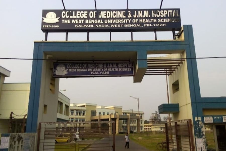 কল্যাণীর জওহরলাল নেহরু মেডিক্যাল কলেজ।