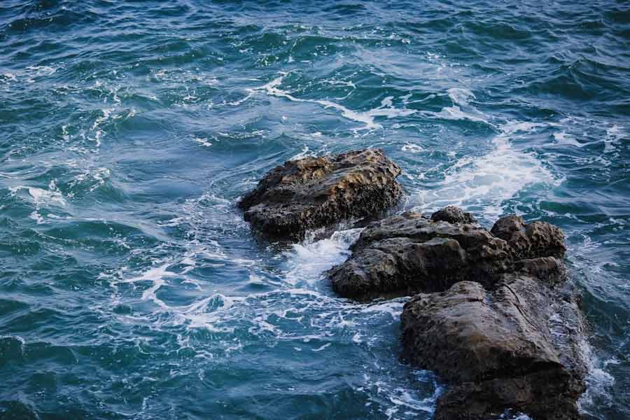 ওই প্রাচীর টপকে বলগা হরিণ এলেই তির-ধনুক দিয়ে তাদের শিকার করা হত। অনতিদূরে আরও একটি প্রাচীর থাকায় তারা দৌড়ে পালাতে পারত না। ফলে শিকারিদের ফাঁদে পড়ত।