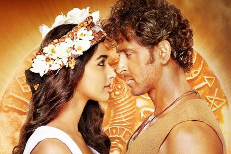 হিন্দি ইন্ডাস্ট্রিতে প্রথম অভিনয়। তার উপর হৃতিক রোশনের মতো বড় মাপের অভিনেতার সঙ্গে জুটি। কিন্তু বক্স অফিসে মুখ থুবড়ে পড়ে ‘মহেঞ্জোদরো’।