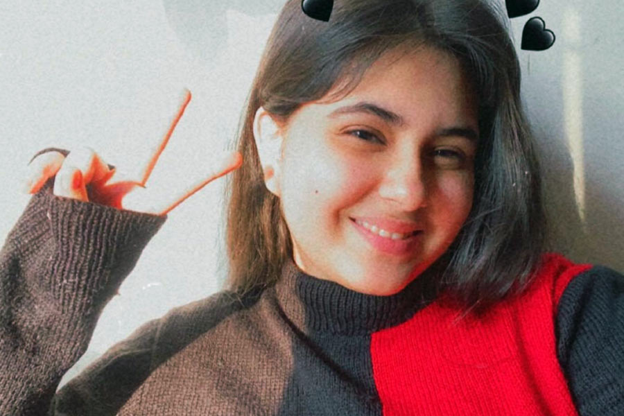 ২০১৩ সালে একটি পোশাক প্রস্তুতকারী সংস্থার বিজ্ঞাপনের জন্য ফোটোশুট করেছিলেন সুহানি। তার পর মাঝেমধ্যেই বিজ্ঞাপনী প্রচারে ব্যস্ত থাকতেন।