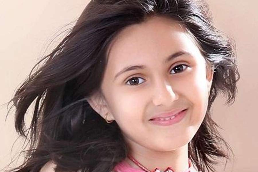 ‘দঙ্গল’ মুক্তির আগে ছোট পর্দায় একাধিক বিজ্ঞাপনী প্রচারে অভিনয় করতে দেখা গিয়েছিল সুহানিকে। ‘দঙ্গল’ ছবিতে অভিনয়ের পর আর কোথাও দেখা যায়নি তাঁকে।