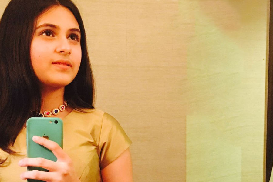 পড়াশোনা নিয়ে তখন সুহানি বলেছিলেন, ‘‘আমি সবেমাত্র দশম শ্রেণিতে উঠলাম। পড়াশোনার প্রচুর চাপ রয়েছে এখন। অভিনয়ের পাশাপাশি পড়াশোনা চালিয়ে যাওয়া আমার পক্ষে কঠিন। পড়া শেষ হলে আমি আবার অভিনয়ে ফিরব। আমি মনে করি ভবিষ্যতে প্রতি বছর দুই থেকে তিনটি ছবিতে অভিনয় করব আমি।’’