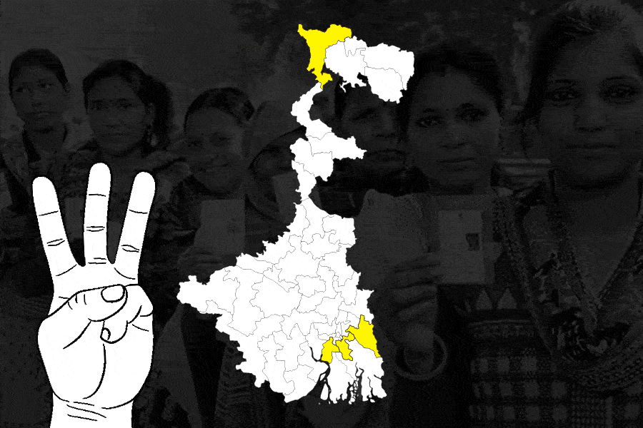 West Bengal\\\\\\\\\\\\\\\\\\\\\\\\\\\\\\\\\\\\\\\\\\\\\\\\\\\\\\\\\\\\\\\'s four Lok Sabha constituencies got three new MPs who won on the same party symbol in the last 15 years