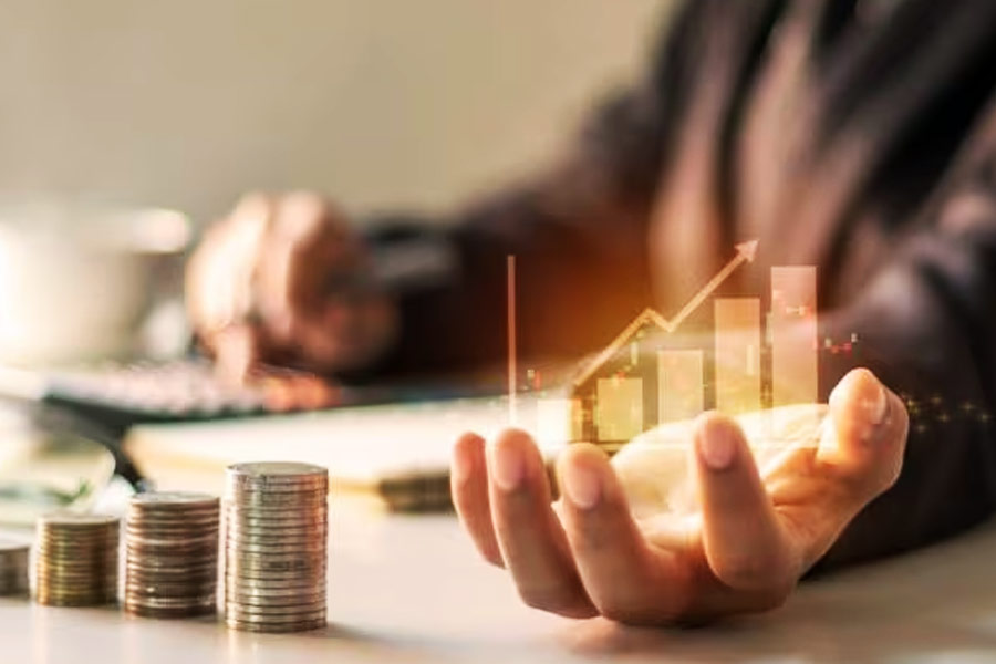 যদিও এখনও বিশ্ব অর্থনীতির র‌্যাঙ্কিং আনুষ্ঠানিক ভাবে প্রকাশ করা হয়নি। সব দেশ তাদের অর্থনৈতিক বৃদ্ধির পরিসংখ্যান প্রকাশ করলে আনুষ্ঠানিক ভাবে তালিকা প্রকাশ করবে আইএমএফ।