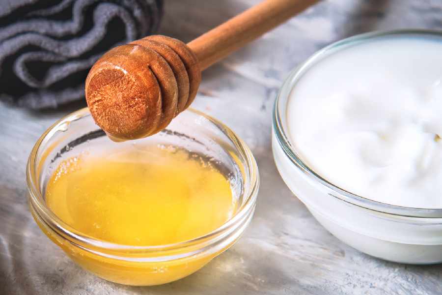 Benefits of curd and honey facepack