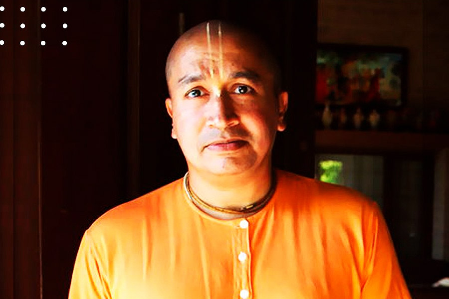 মু্ম্বইয়ের আইআইটি থেকে স্নাতক স্তরের ডিগ্রি অর্জন করেছিলেন গৌরাঙ্গ দাস। ১৯৯৩ সালে ধাতুবিদ্যা নিয়ে পড়াশোনা করে আইআইটি থেকে পাশ করেছিলেন তিনি।