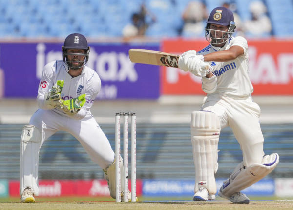 ১৪৭ বছরের ক্রিকেট ইতিহাসে এর আগে কোনও ব্যাটার একটি সিরিজ়ে ২০ বা তার বেশি ছক্কা মারতে পারেননি।