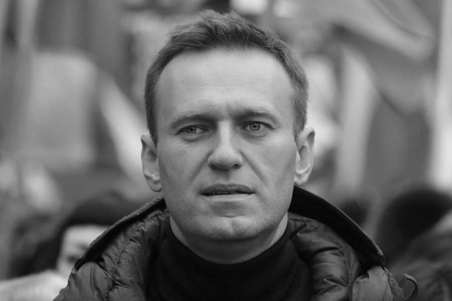 Newspaper report said Alexei Navalny\\\\\\\\\\\\\\\'s body found in Russia with ‘signs of bruises’ on head, chest