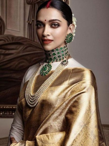 Beautiful and attractive saree looks of Deepika Padukone dgtl