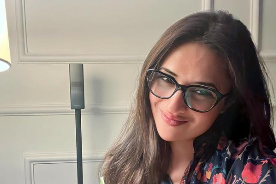 অডিশন দিতে ভোপাল থেকে বাসে চেপে মুম্বই যেতেন দিব্যাঙ্কা। তাঁকে সাহস জোগাতে দিব্যাঙ্কার সঙ্গী হতেন তাঁর বাবা। কেরিয়ারের শুরুর দিকে দূরদর্শনের কয়েকটি ধারাবাহিকে ছোটখাটো চরিত্রে অভিনয় করেন দিব্যাঙ্কা।