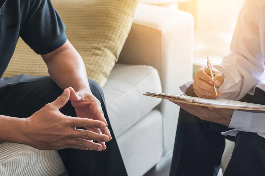 খাওয়াদাওয়ায় অনিয়ম, শরীরচর্চায় অনীহা, মাত্রাতিরিক্ত মদ্যপান ও ধূমপান টেস্টোস্টেরন হরমোনের ক্ষরণ কমিয়ে দেয়।