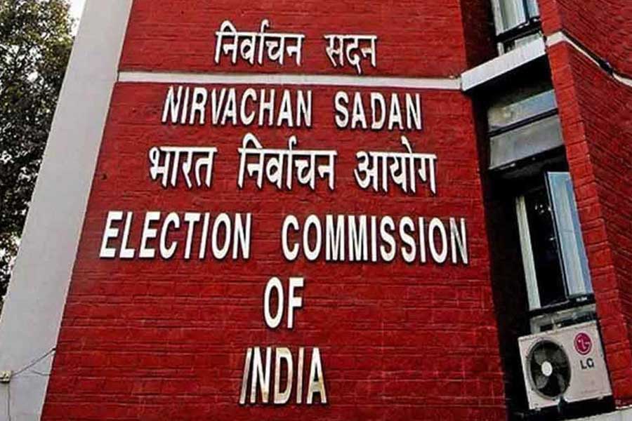 Election Commission of India signed a MOU with two prominent organization ahead of Lok Sabha vote