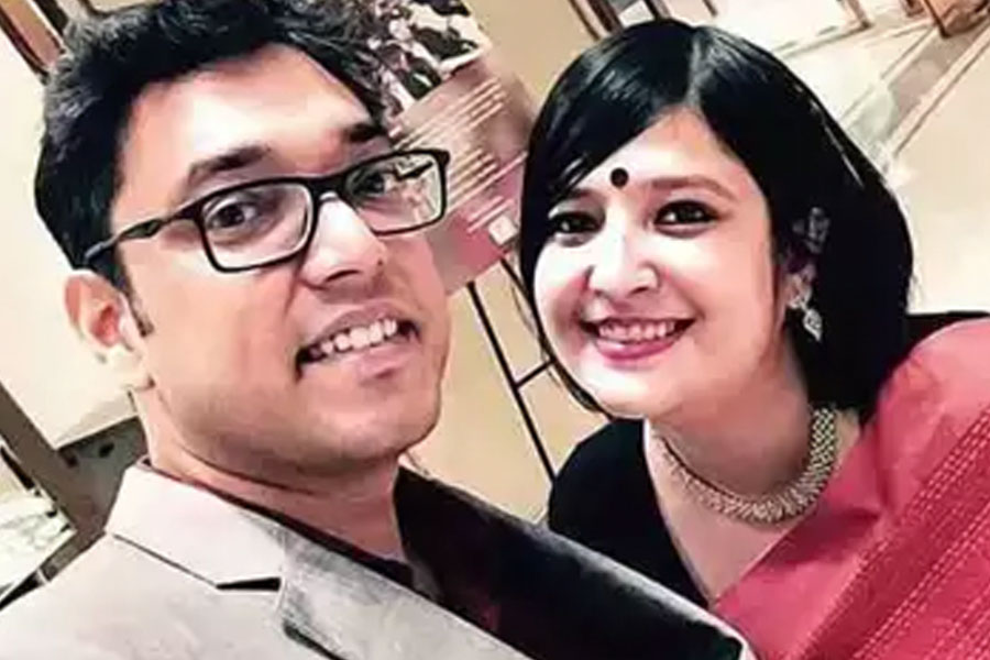 Piya Chakraborty reacts after getting the news of ex-husband Anupam Roy’s wedding with Prashmita Paul dgtl