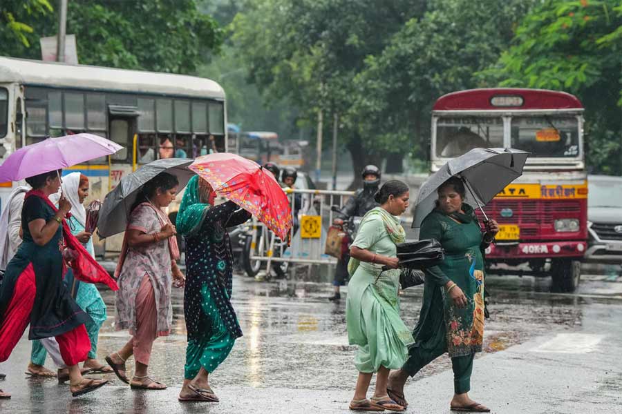 Weather office predicts rain in all over West Bengal from Sunday