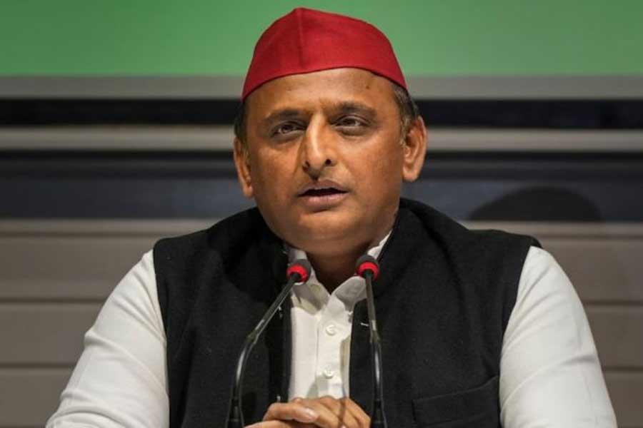 Akhilesh Yadav\\\\\\\'s party SP’s chief whip resigns amid voting in UP for Rajya Sabha polls