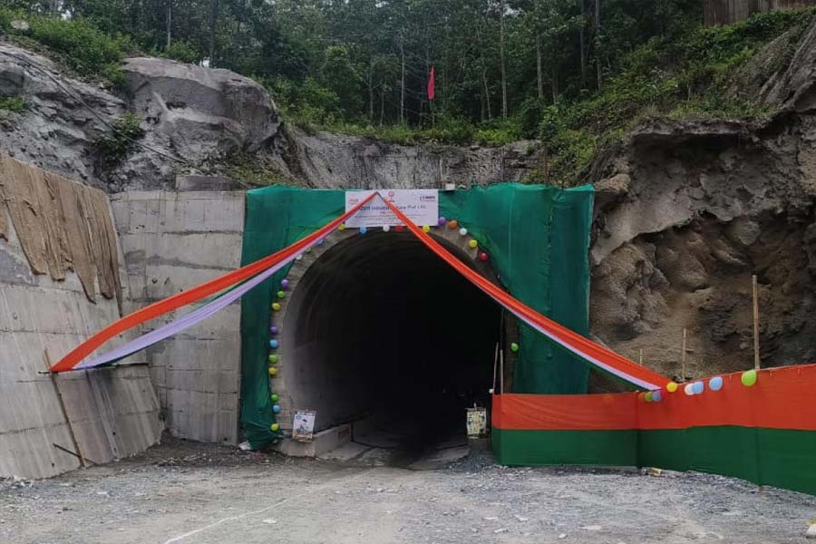 রেল সূত্রে খবর, তৃতীয় ধাপে গ্যাংটক থেকে না থুলা পর্যন্ত রেলপথের মাধ্যমে যুক্ত করার পরিকল্পনা রয়েছে।