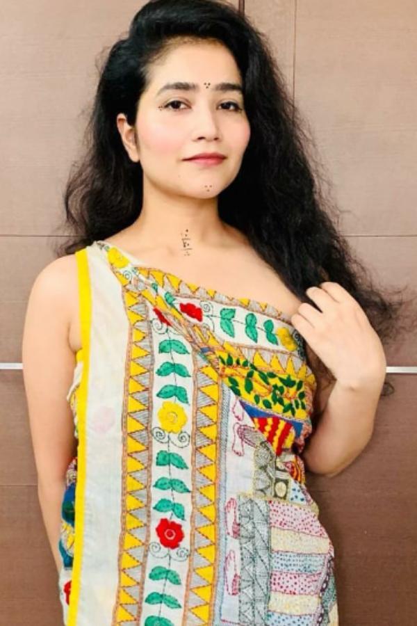 এই সড়ক দুর্ঘটনার খবরে শোকবার্তা পাঠান বিহারের মুখ্যমন্ত্রী নীতীশ কুমার। তবে হঠাৎ ১৮০ ডিগ্রি ঘুরে গেল ঘটনা। 