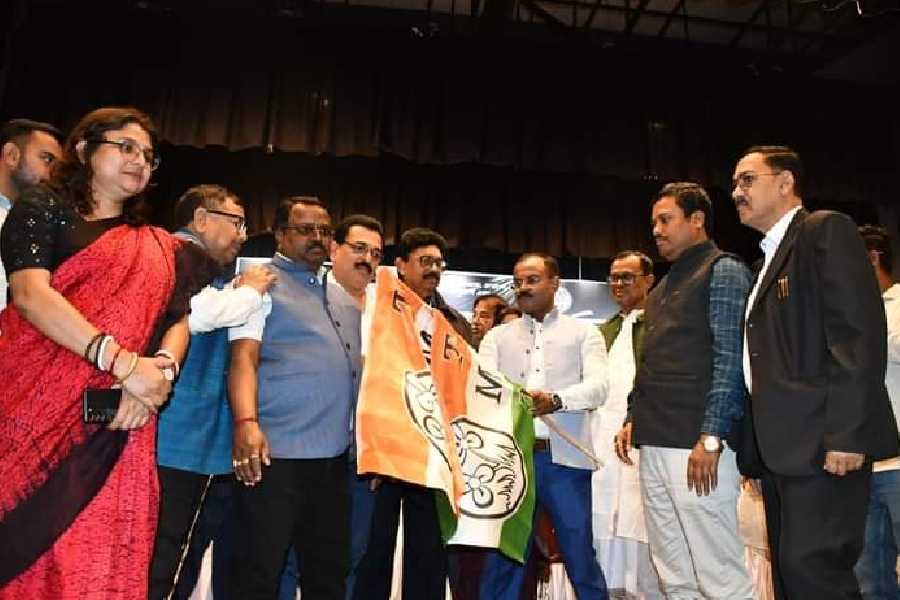 Some expelled Councillors join TMC just before Lok Sabha Election in Cooch Behar dgtld